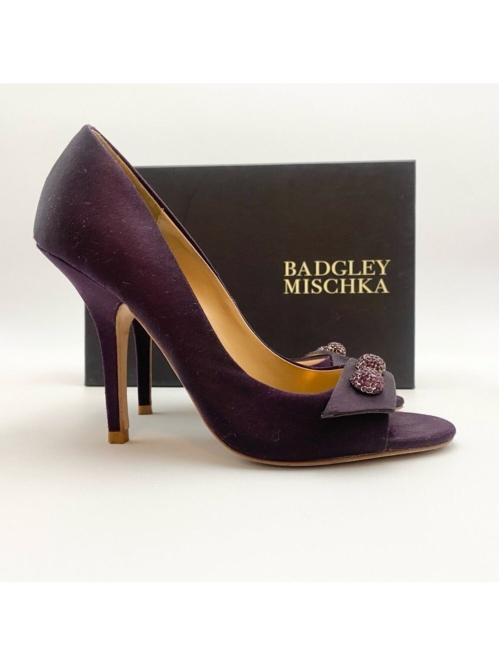 Badgley Mischka Banner Peep Toe High Heel Shoes Satin 5.5 Plum Purple Rhinestone